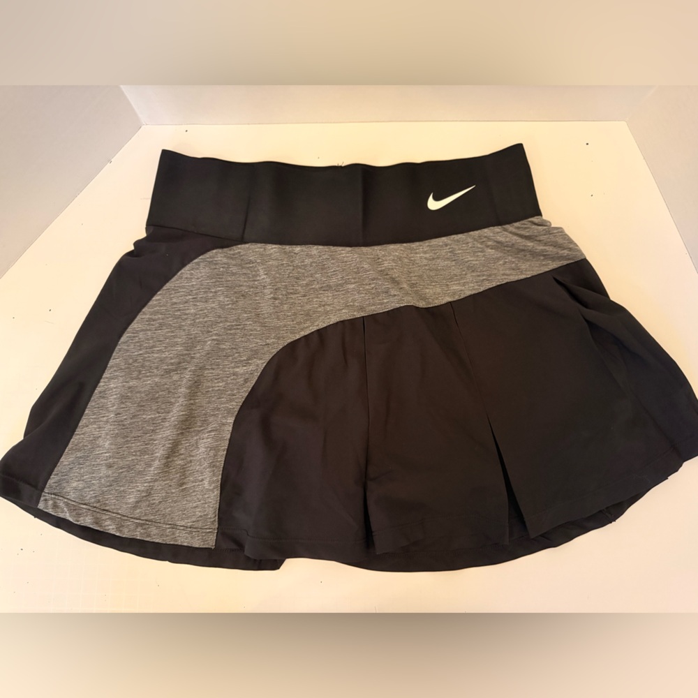 Black and Gray tennis and pickleball skort